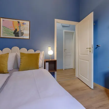 Homie Stay Am Marktplatz - Wohnen Im Historischen Balthasar-Neumann-Apartment Wurtzbourg Extérieur photo